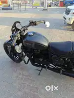 Yezdi roadster ek dum new he