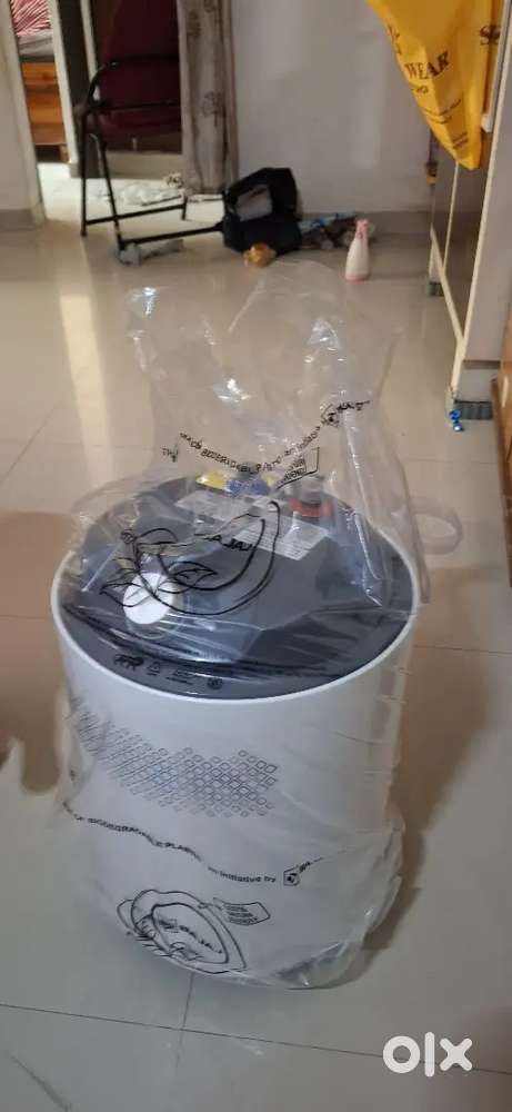 Brand new seal pack unsuded Bajaj Geyser