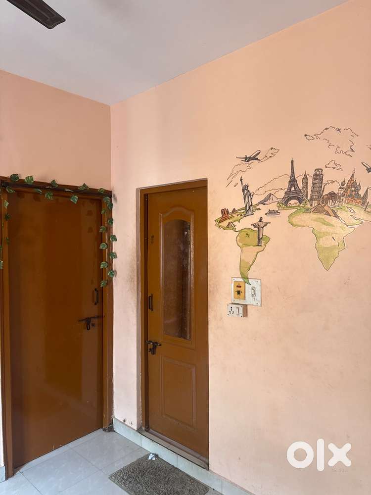 2bhk flat without attached bathroom