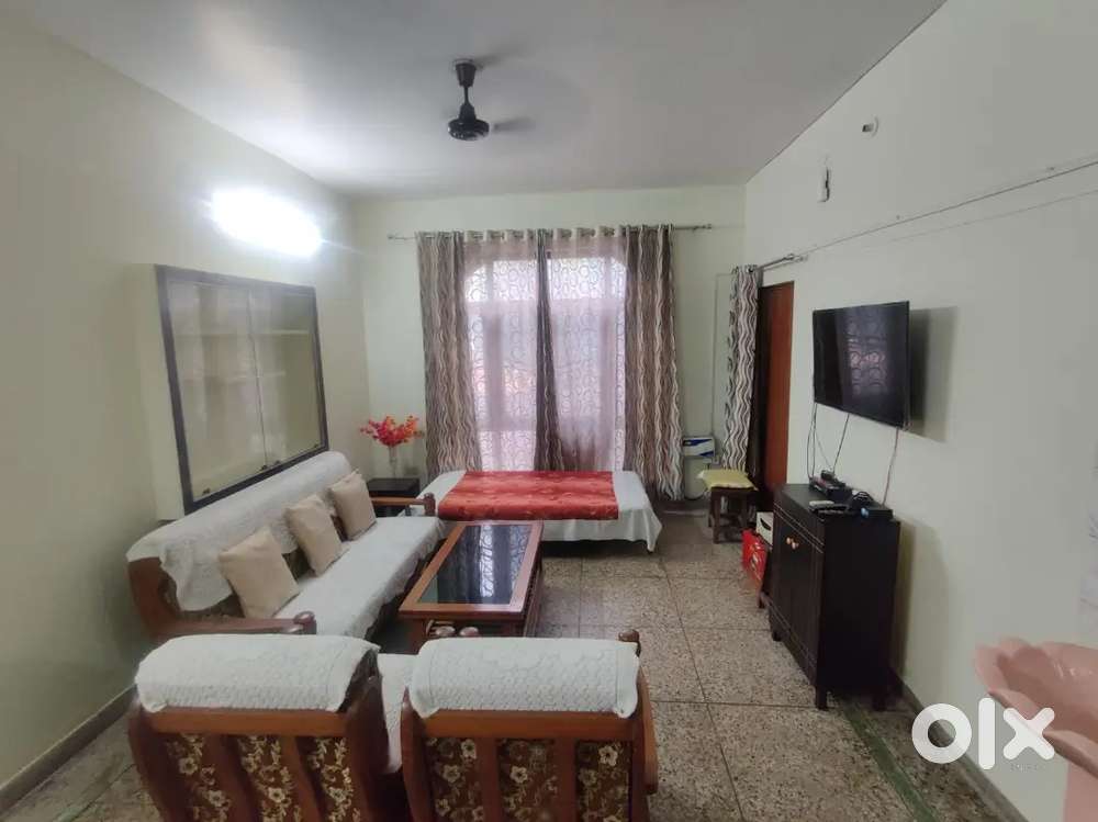 2bhk furnished flat available on rent
