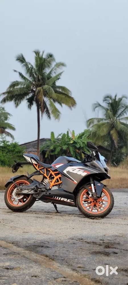 KTM RC 200 BS3 2015 End