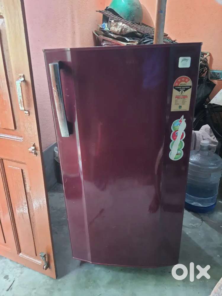 Gojrej freezer