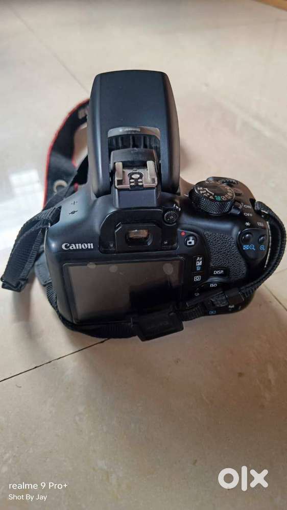CANON 1300D
