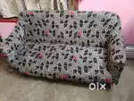 A well condition 3+1+1 sofa