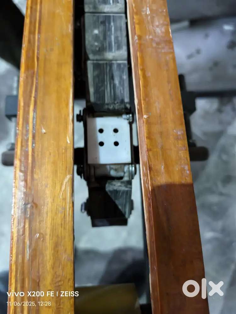 Driver required for bolero pickup load carrier