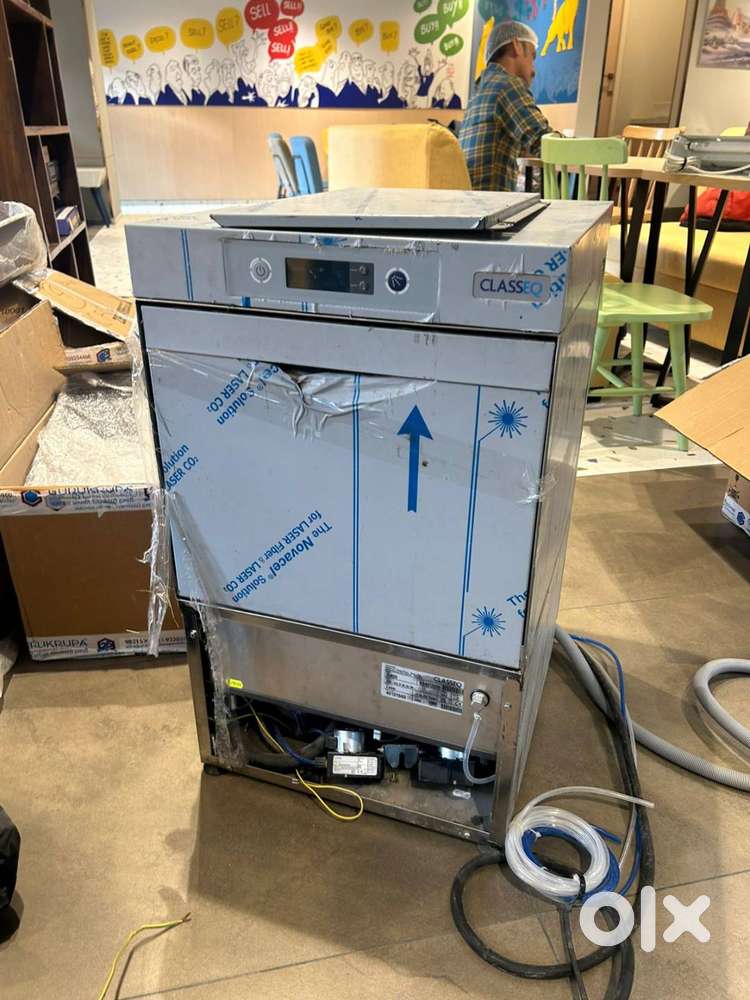 Winterhalter Commercial Dishwasher