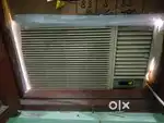 Window AC 1.5 ton 6year old