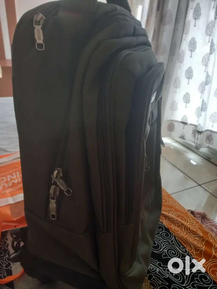 Travel bag pack trolley