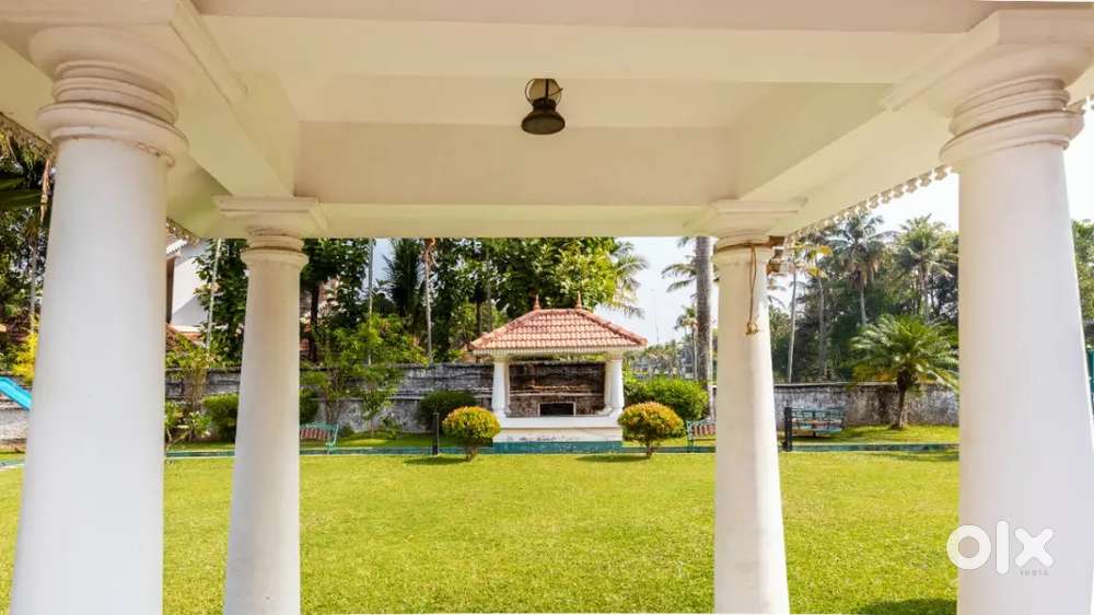 3200 sq.ft 4 BHK furnished villa, 2 parking, Vennala, EKM