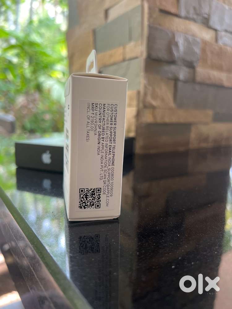 iPhone 20W power Adapter