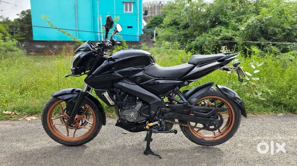 Pulsar NS 200 Bs4 (Pay 25k Remaining Emi Option)