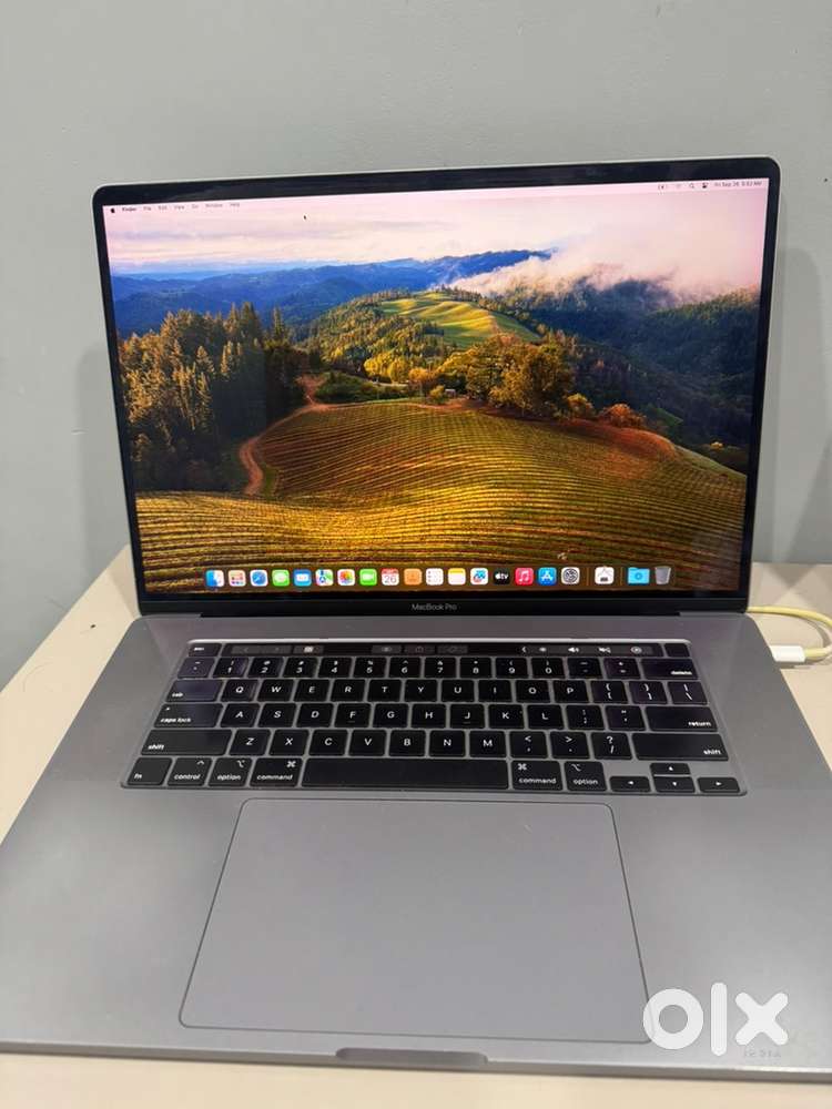 MacBook Pro (2019)  i7, 500GB, 16 inch