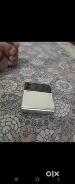 Flip 3 5g in good condition