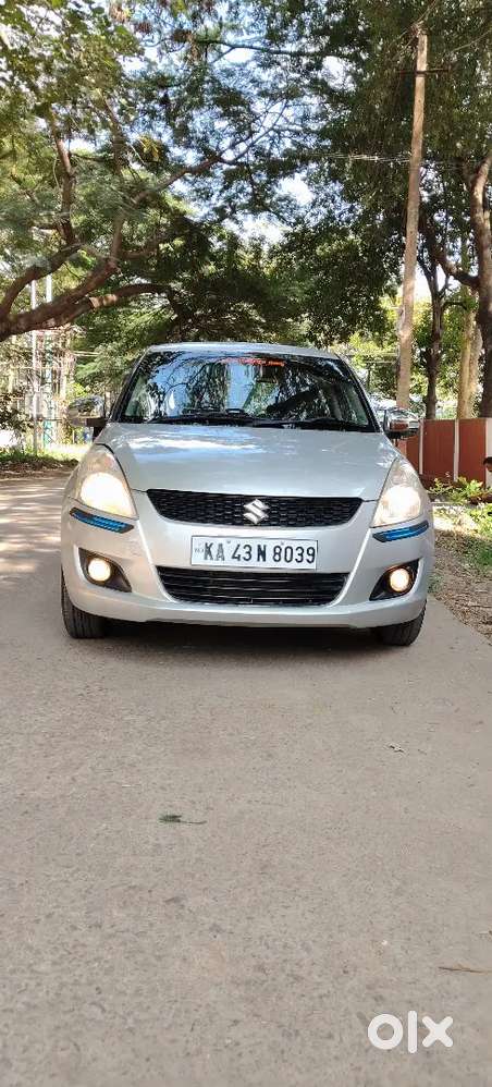 Maruti Suzuki Swift 2012 Petrol 74000 Km Driven