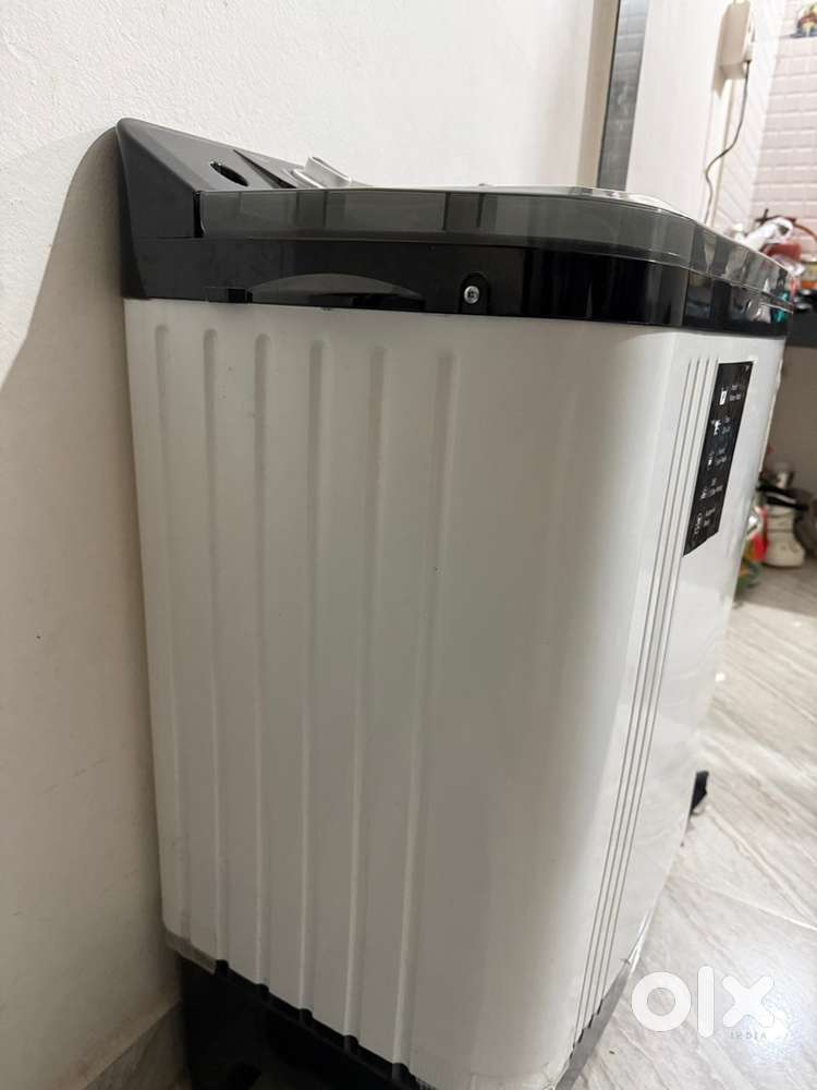 Realme 7kg semi automatic washing