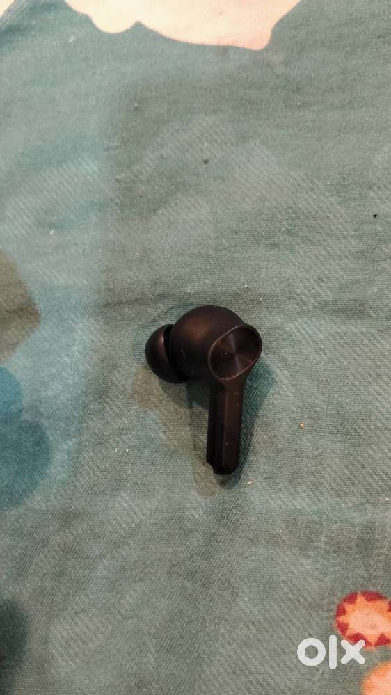 Realme t200 lite earbuds