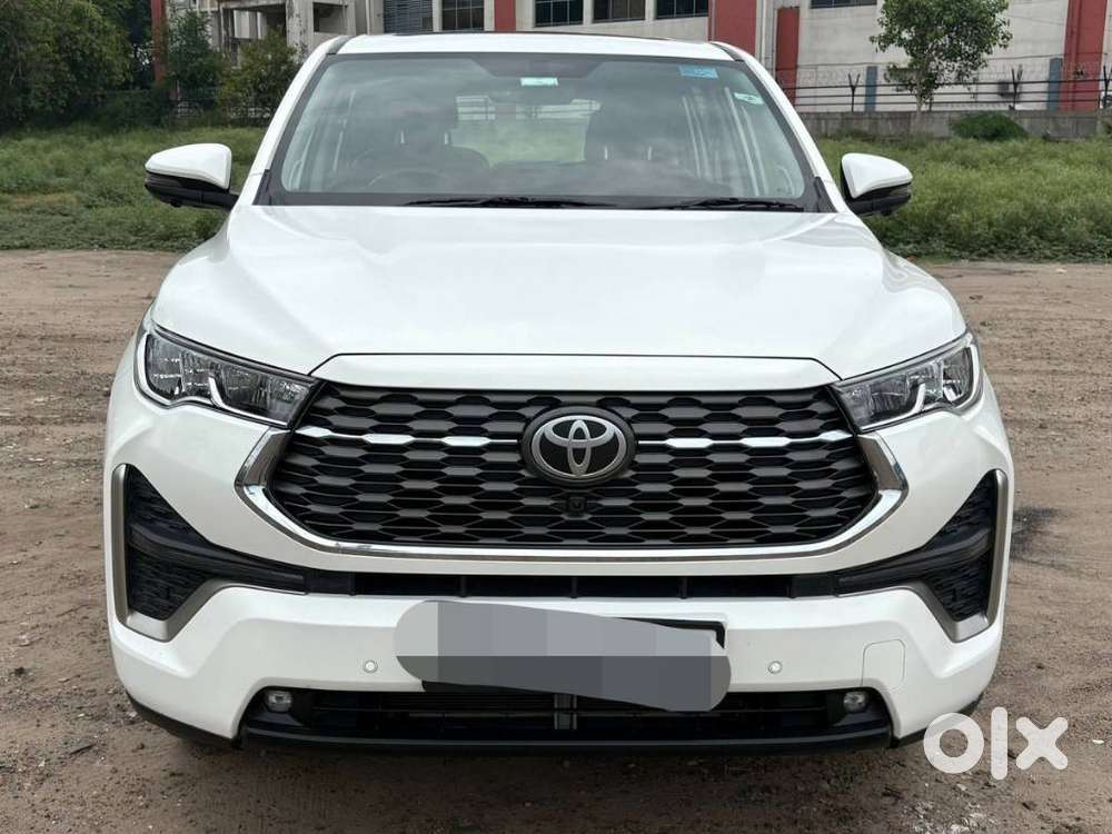 Toyota Innova Hycross 2.0 ZX Hybrid 7 STR, 2024, Petrol