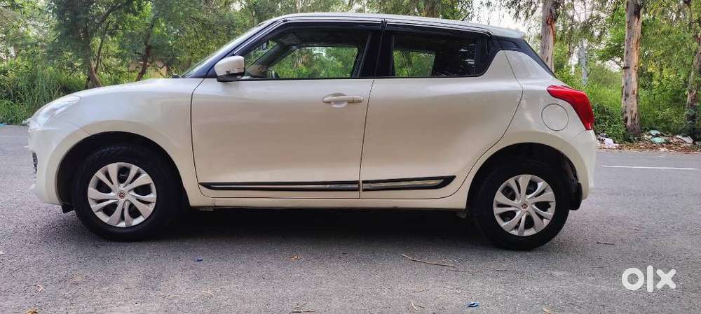 Maruti Suzuki Swift VXi + Manual, 2021, Petrol