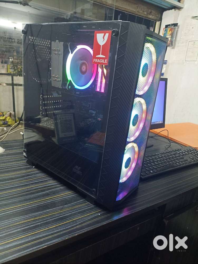 AMD Ryzen 5 5600X Gigabyte X 570  16GB DDR4 RAM with heatsink 512GB M