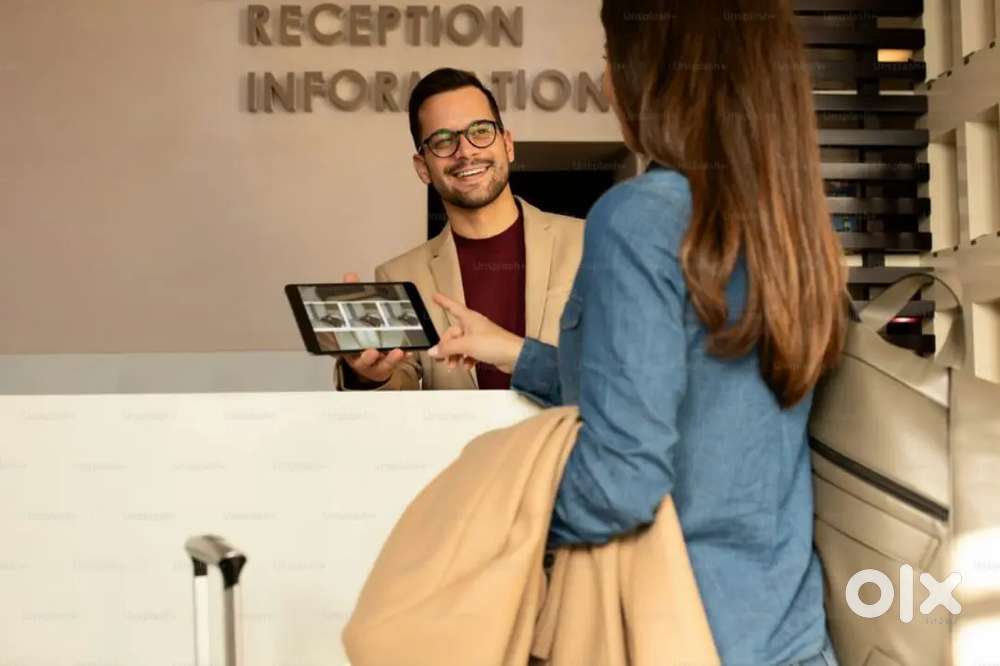 LOOKING FOR A RECEPTIONIST