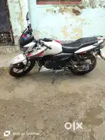 TVS Apache RTR 160 (2023) – Smooth Engine, All Papers Clear