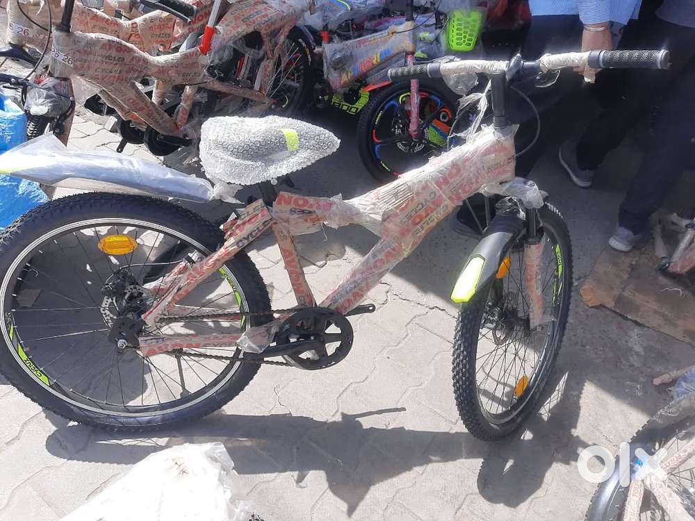 Avon cycle  double disk break  all new 1 month old