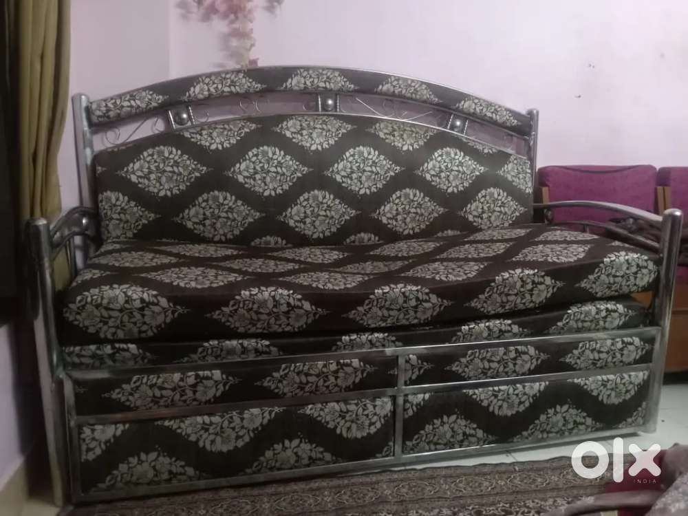 I want to sell my sofa in good condition