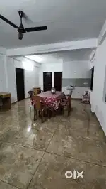 Paying guest for men near Mar Ivanios College,Maingate, Nalanchira.
