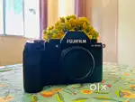 Fujifilm X-S10 Mirrorless Camera with XF 18-55 f2.8-4 Lens