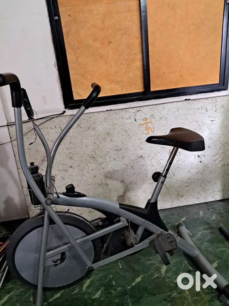 Hercules Gym exercise cycle.