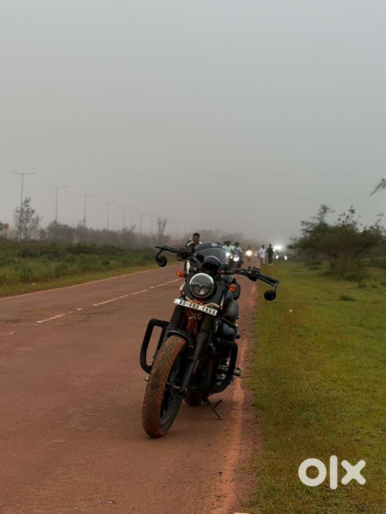 Yezdi roadstar