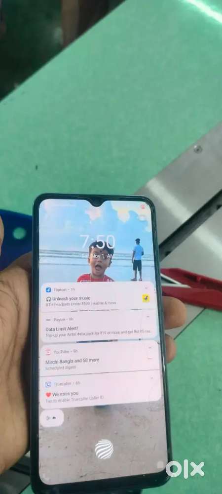 Y75 8/128 bil nehi h