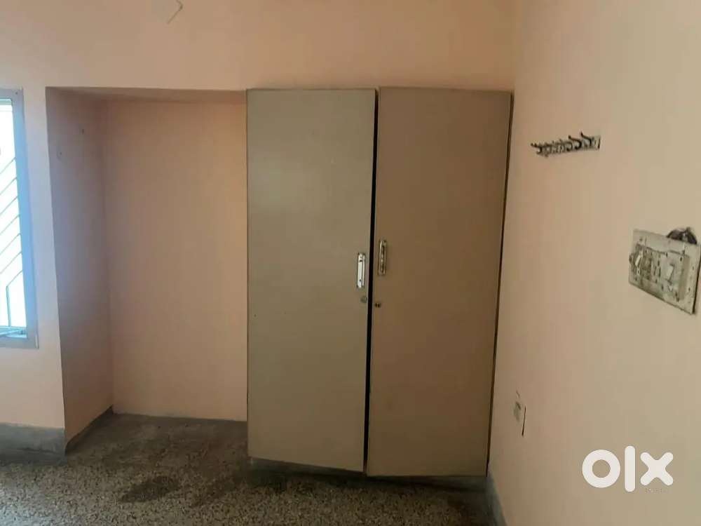 3bhk flat sharing for girls and couples also k