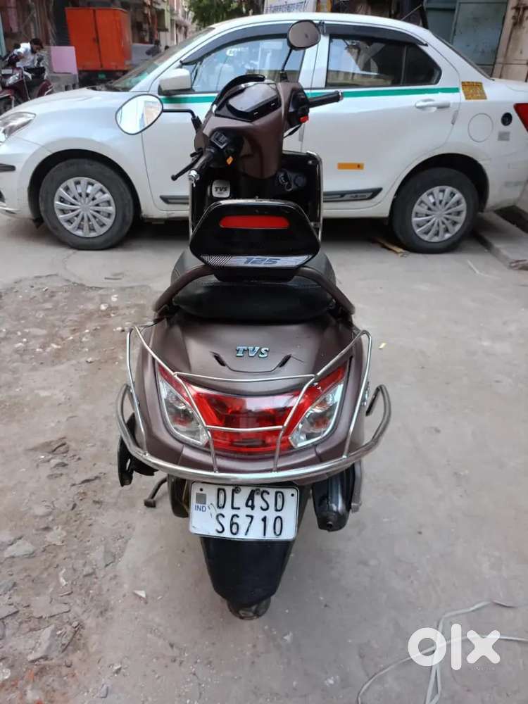 Mint Condition, less scratchs and without accident scooty