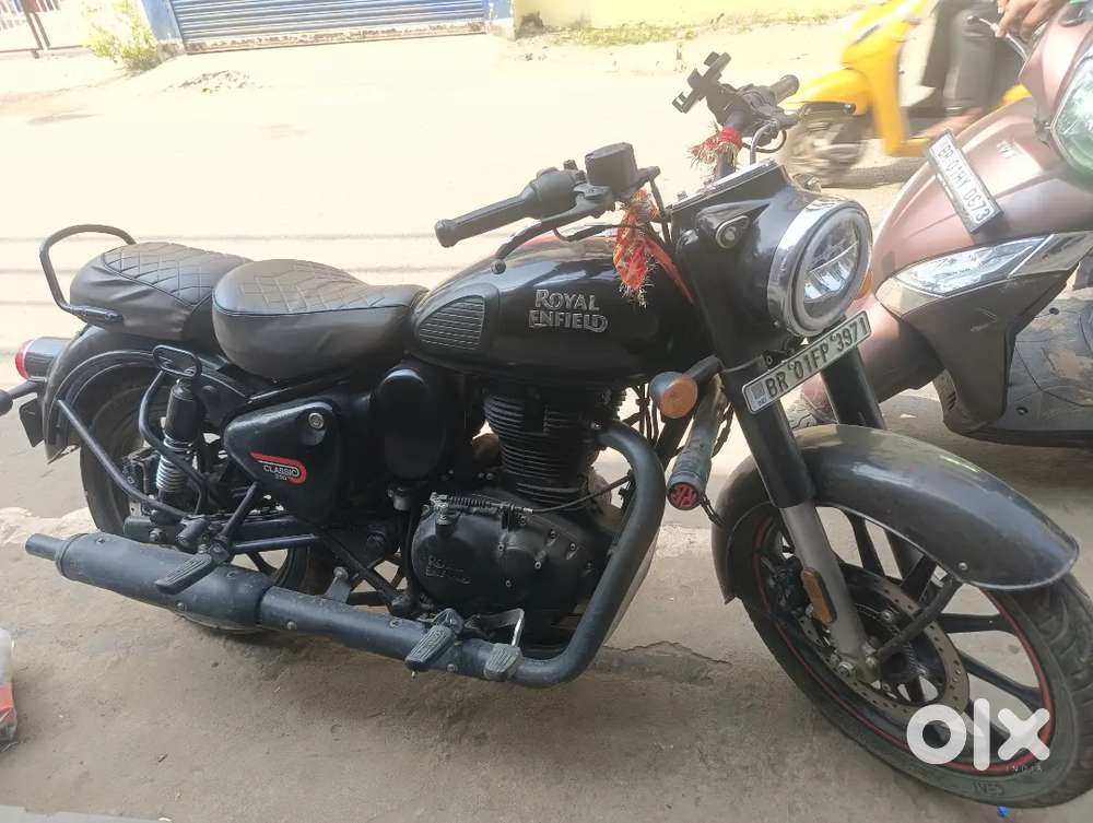 Classic 350 bechna hai