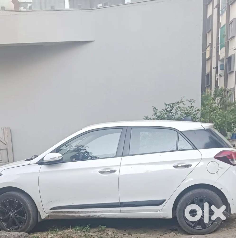 Hyundai i20 2015 Diesel 95000 Km Driven asta push start