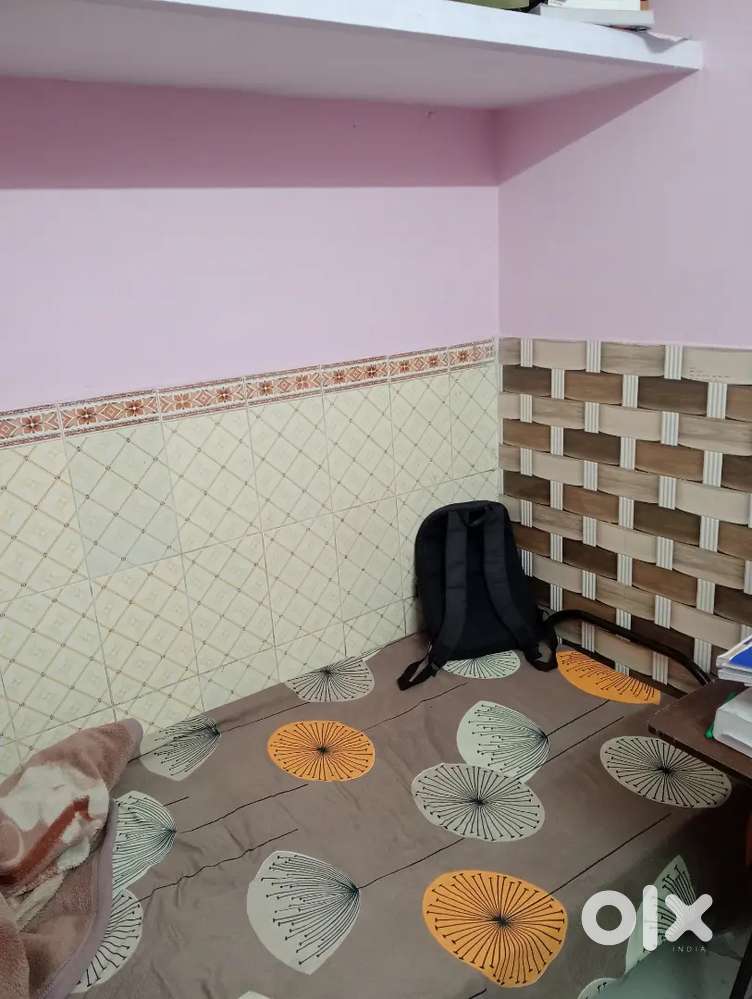Need a Student roommate. 2500 Rs per person. Near Shadipur Metro
