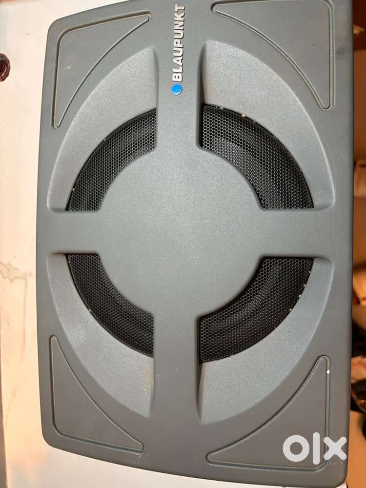 Blaupunkt under seat woofer for car in excelelt condition.