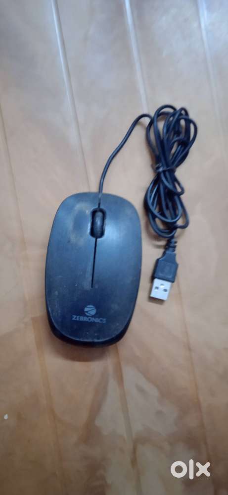 sparingly used mouse and mouse pads available