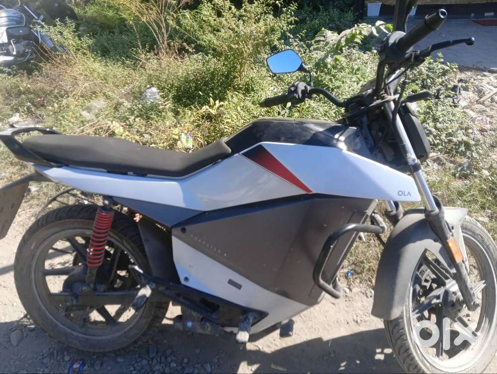 OLA ROADSTER X+ 4.5KW