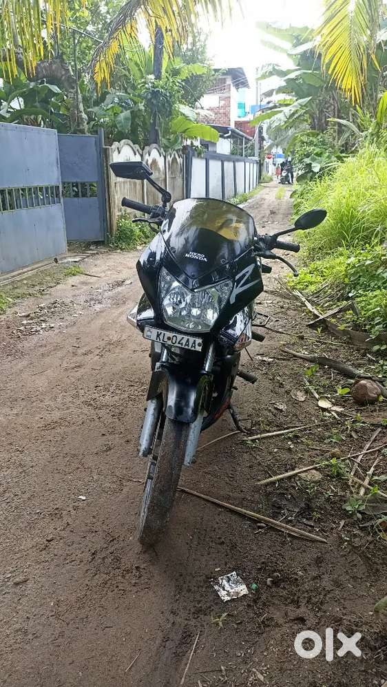 Hero honda karizma