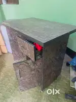 Computer table