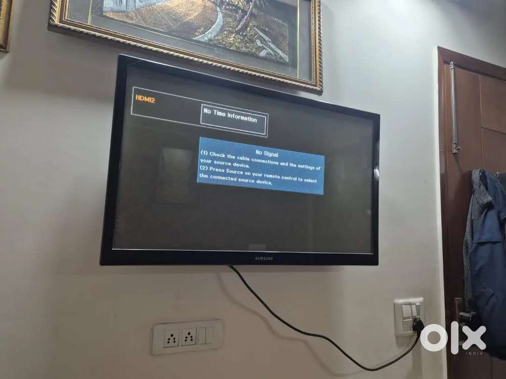 Samsung LCD chalu working condition and Samsung 32 inch TV