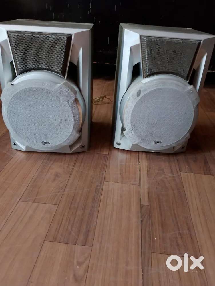Lg speakers pair