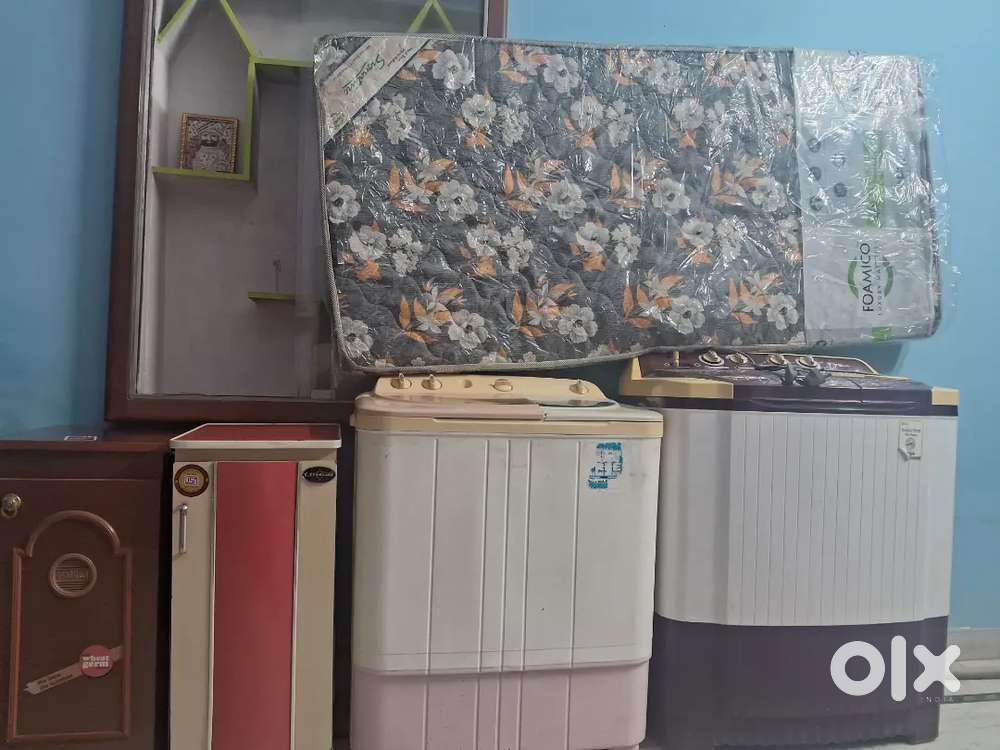 LG  32 4 years Old AND OTHER HOME APLIANCES