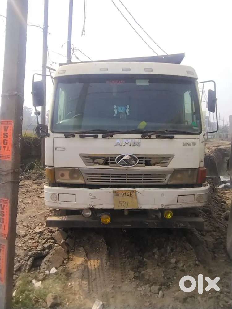 1 AMW hyva on sale.Price 5.5 lakhs at Chapra in Bihar
