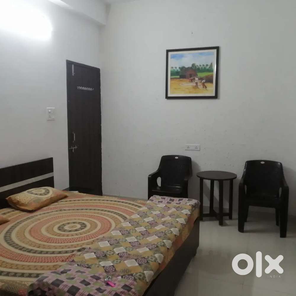 Furnished room with attached washroom at Aashiyana home stay