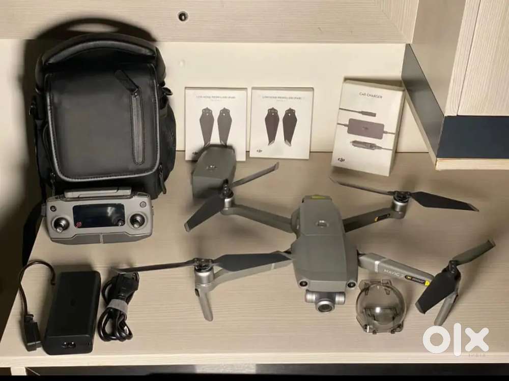 DJI Mavic 2 Zoom Drone Excellent Condition with original box