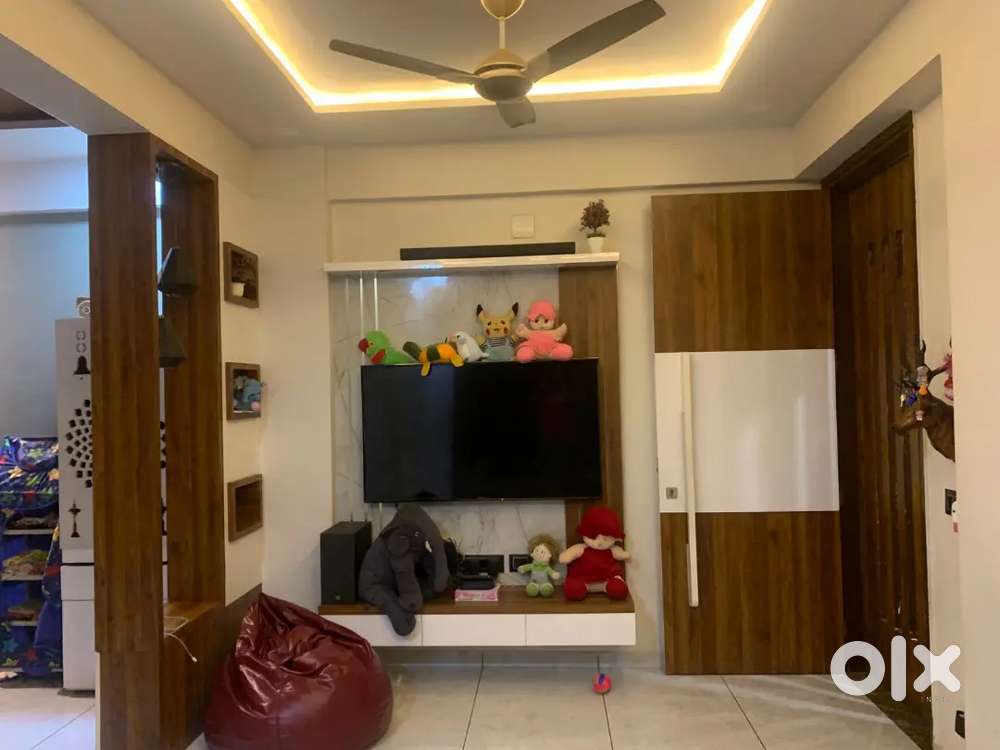 2BHK FURNISHED ON SELL