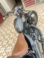 Jawa perak 2022  showroom condition  warranty til 26  single own